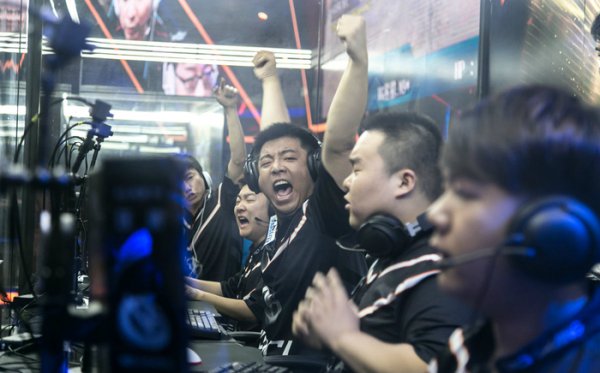 還是快速反 還是快速反