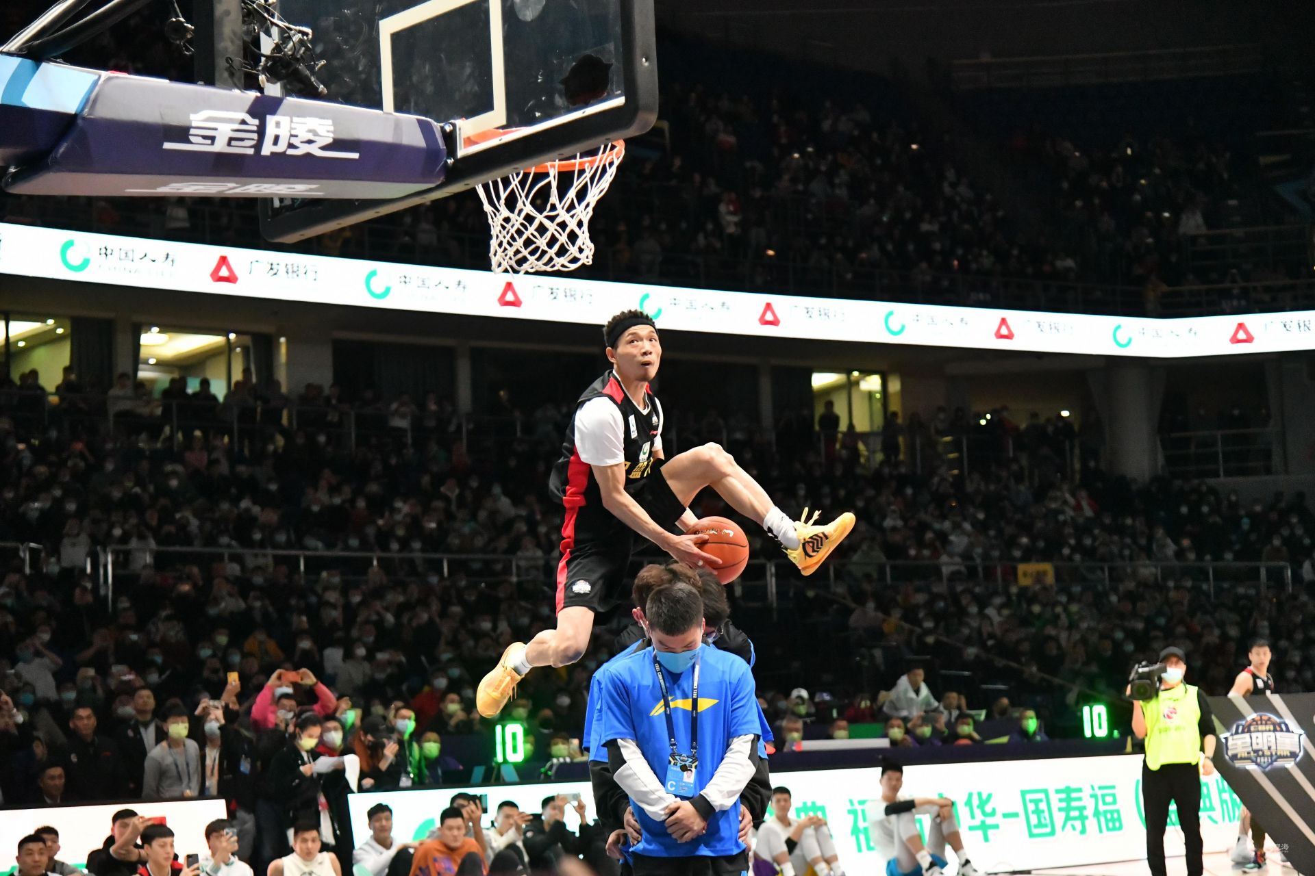 2记三分砍 2记三分砍